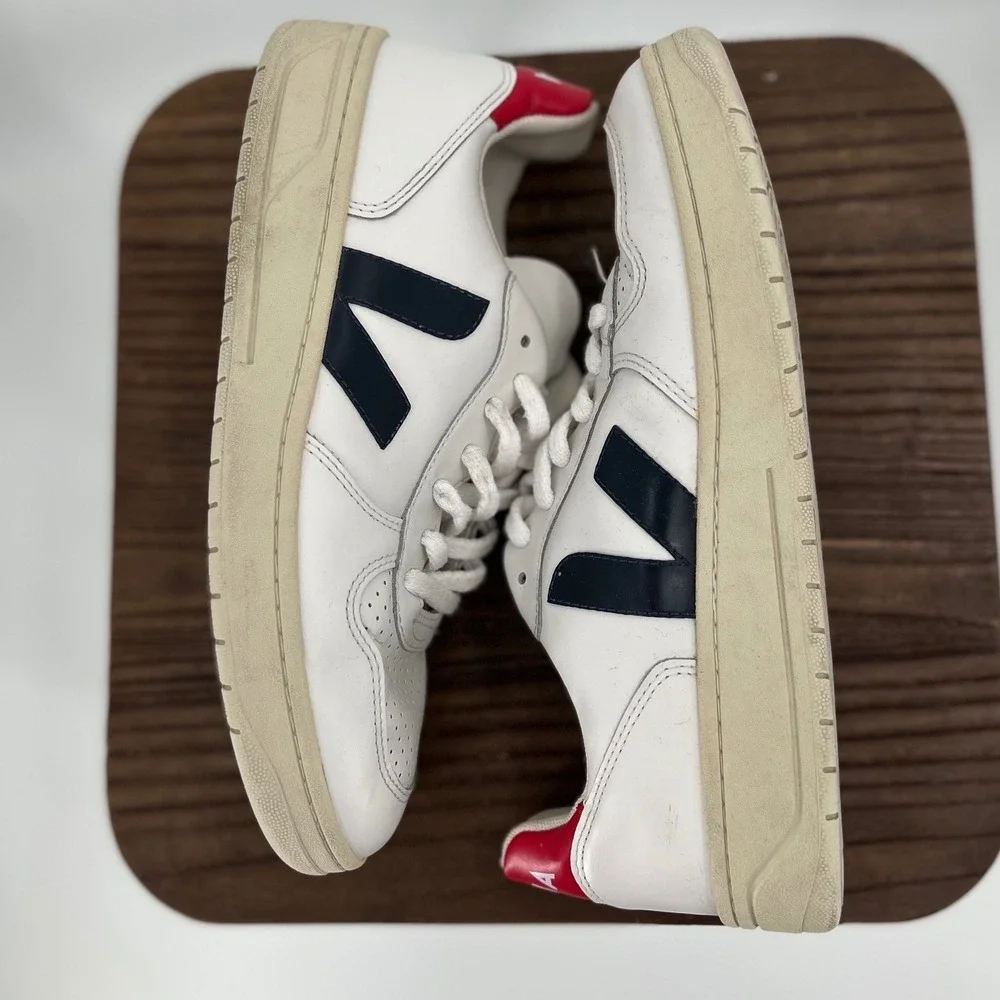 Veja V-10 White Navy Red Leather Low Top Sneakers Womens Size 8 EUR 39